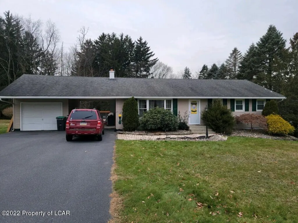 261 Grandview Avenue, Mountain Top in Mountain Top