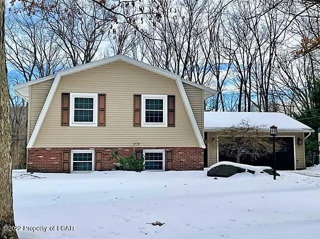 18 Old North Road, Mountain Top in Mountain Top