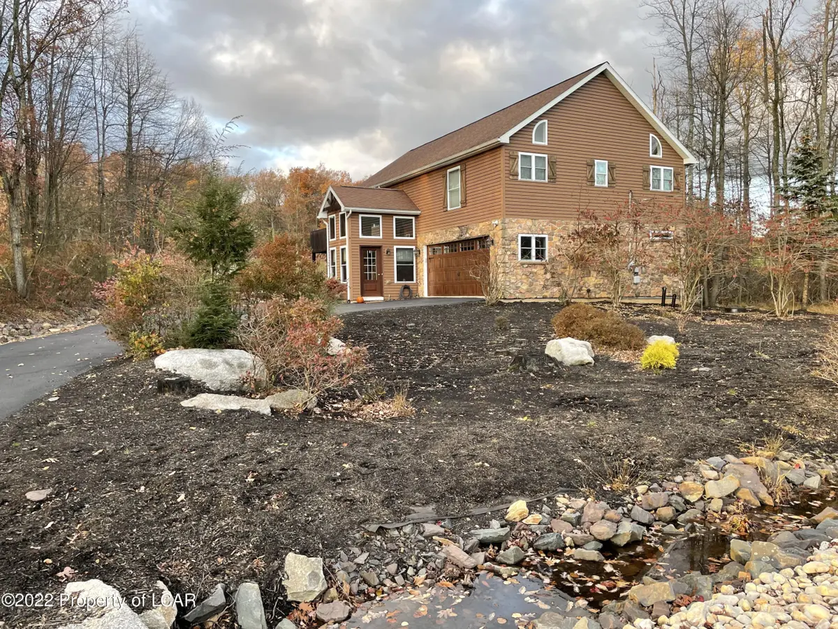125 Pebble Beach Drive, Hazle Township in Hazle Township