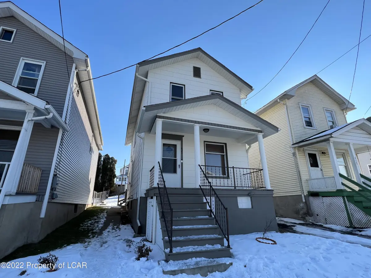 421 E Washington Street, Nanticoke in Nanticoke