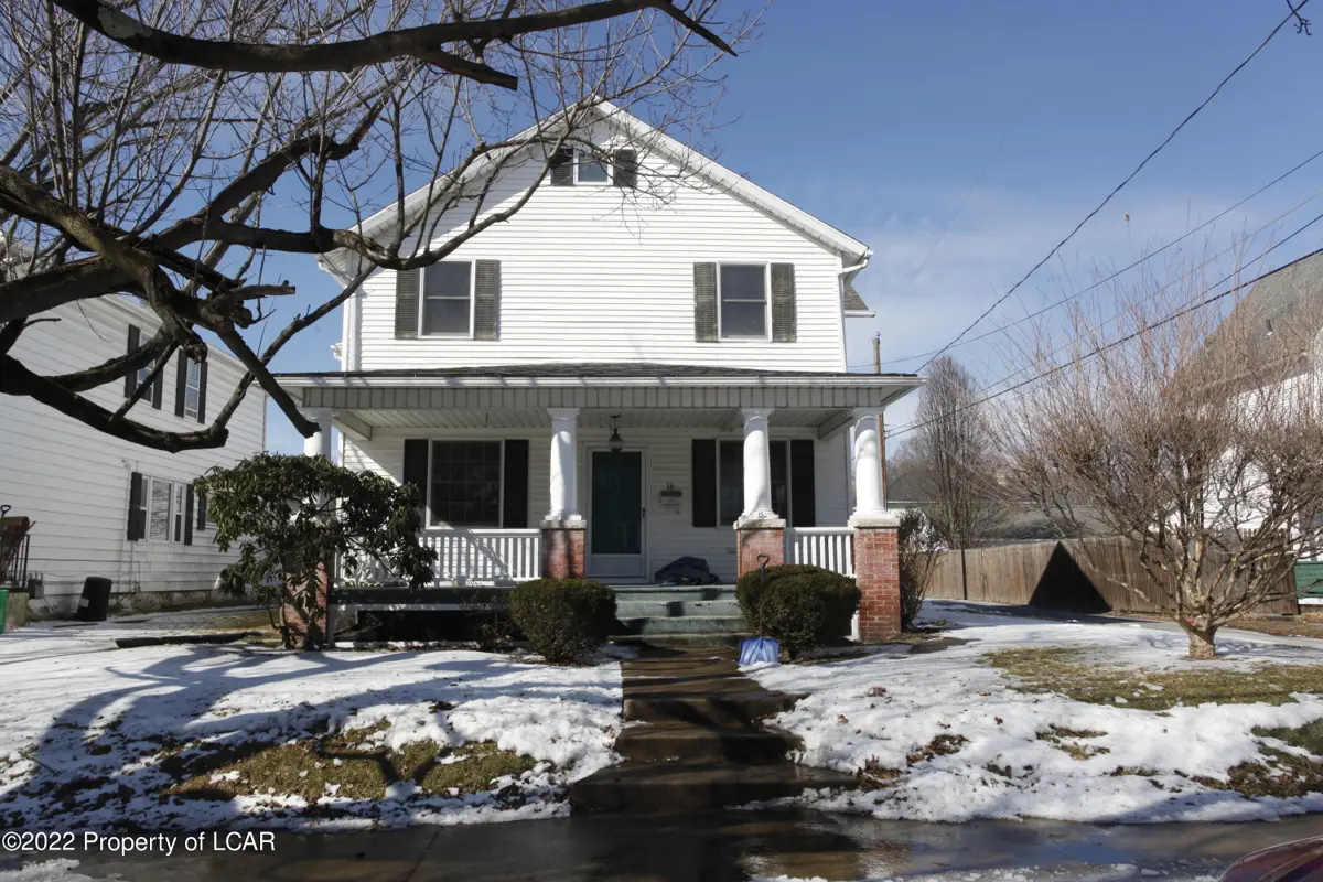 16 Elm Street, West Pittston in West Pittston