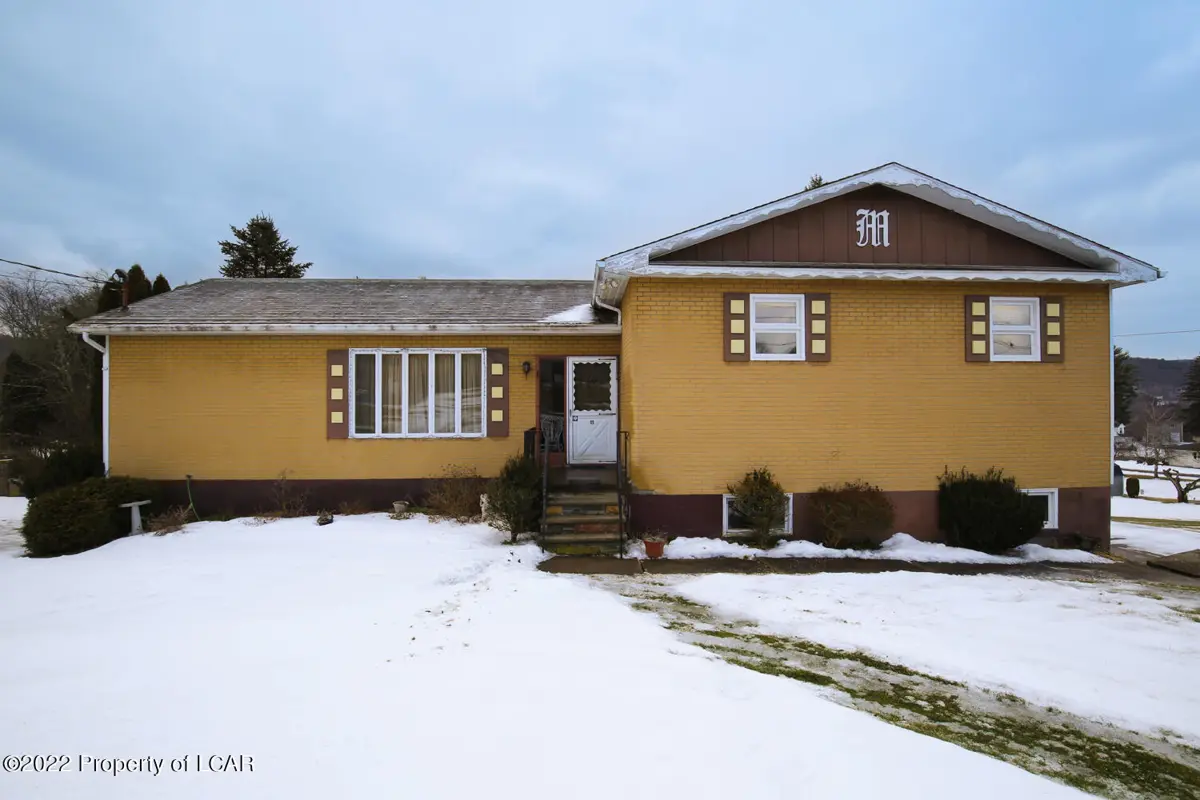 99 W Meadow Street, Shavertown in Shavertown