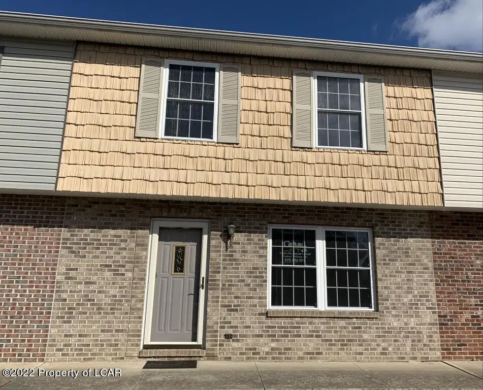 100 E Newport Street, Hanover Township in Hanover Township