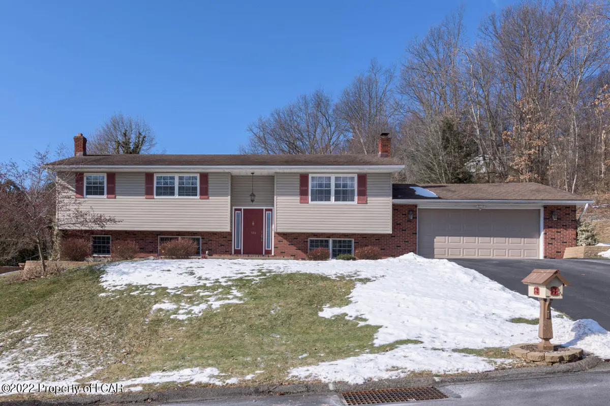 105 Templeton Drive, Dickson City in Dickson City