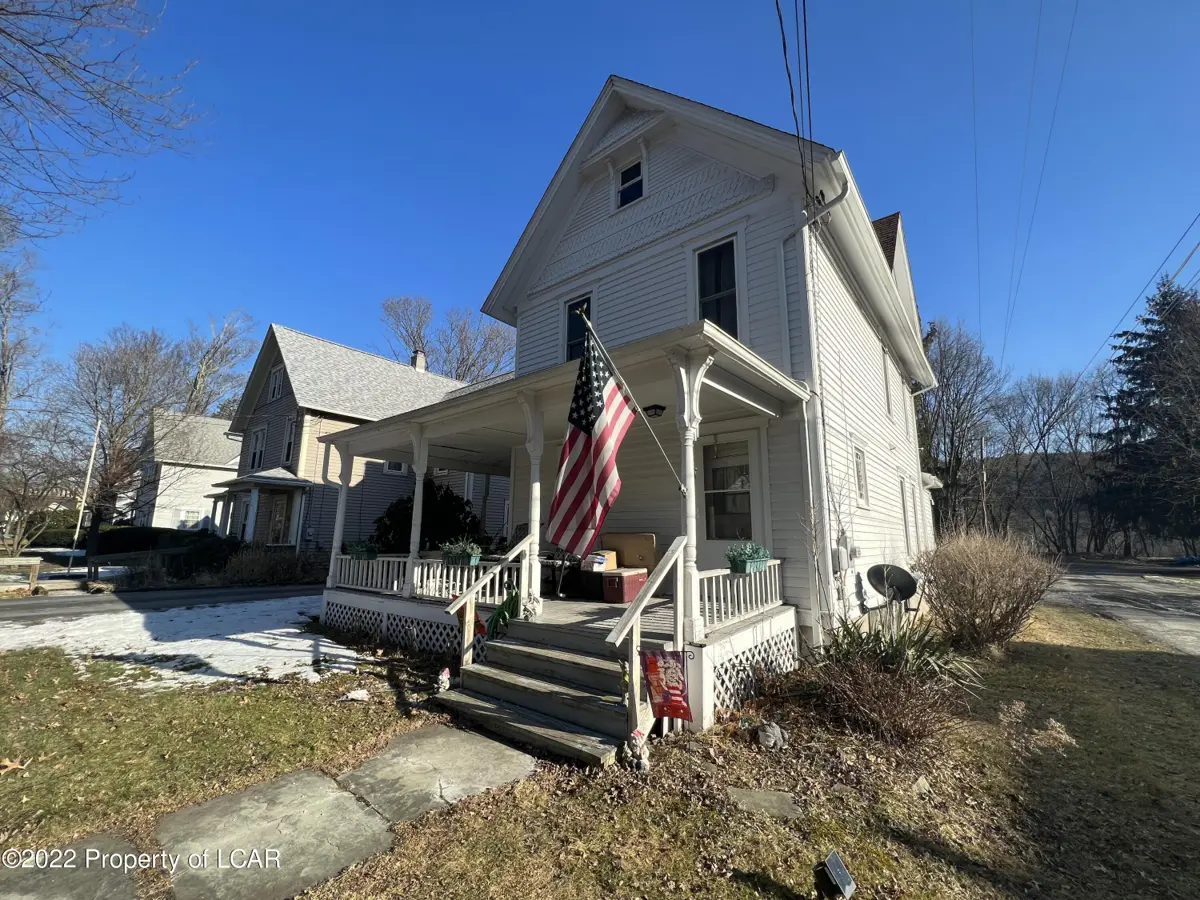 94 State Street, Nicholson in Nicholson