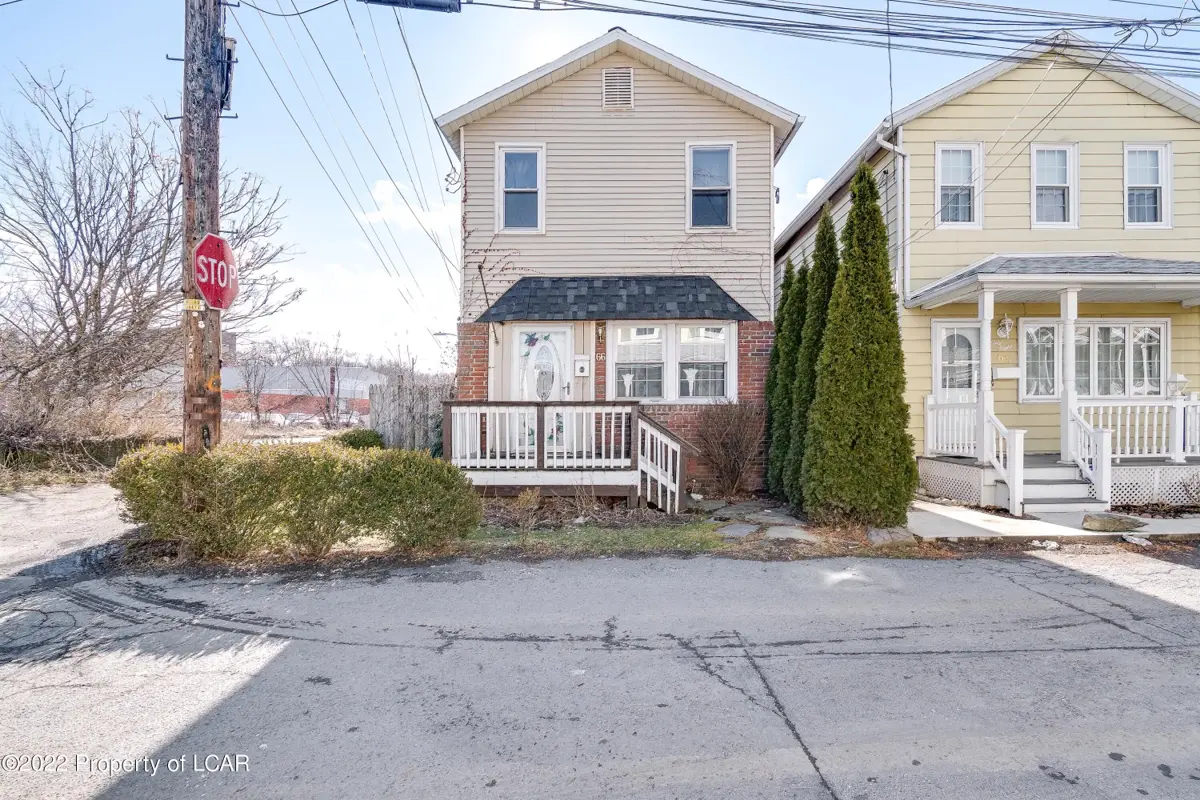 66 Richard Street, Wilkes-Barre in Wilkes-Barre