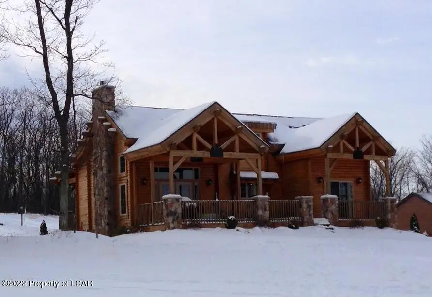 30 Sugarloaf Lane, Hazleton in Hazleton