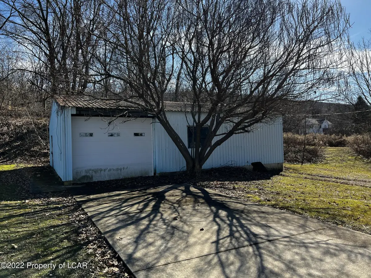 66 High Street, Hanover Township in Hanover Township