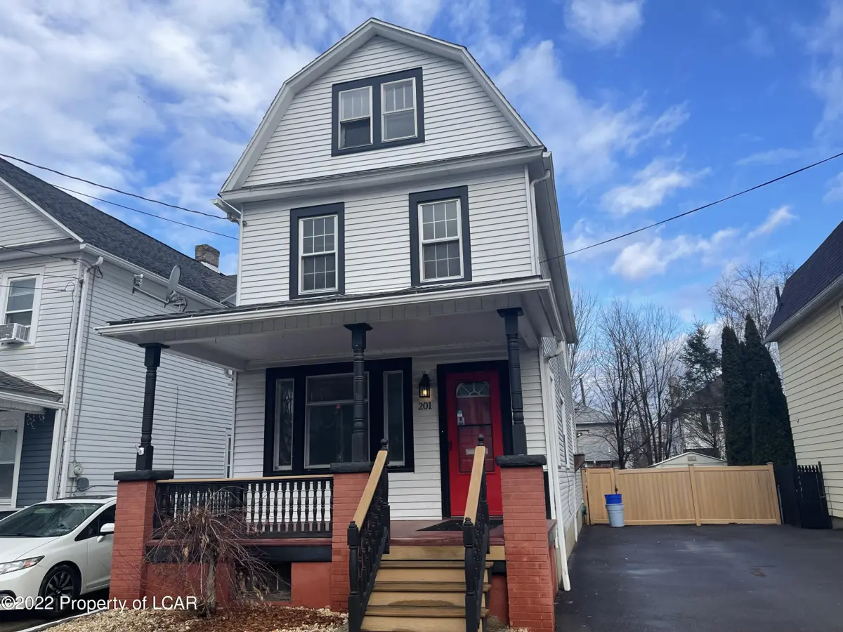 201 Lyndwood Avenue, Hanover Township in Hanover Township