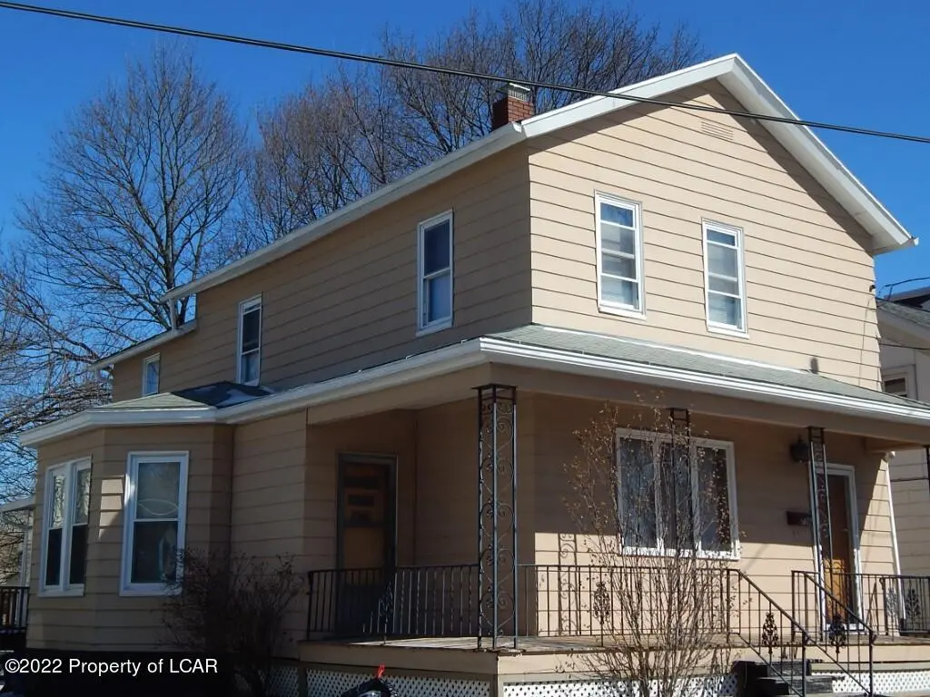 206 School Street, Scranton in Scranton