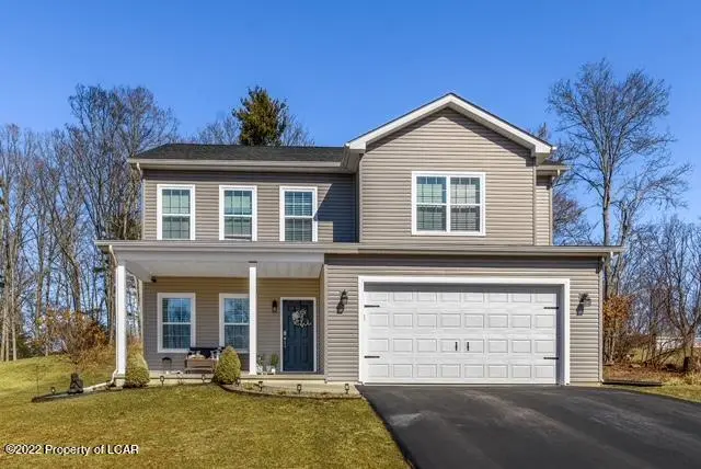 21 Thomas Drive, Mountain Top in Mountain Top