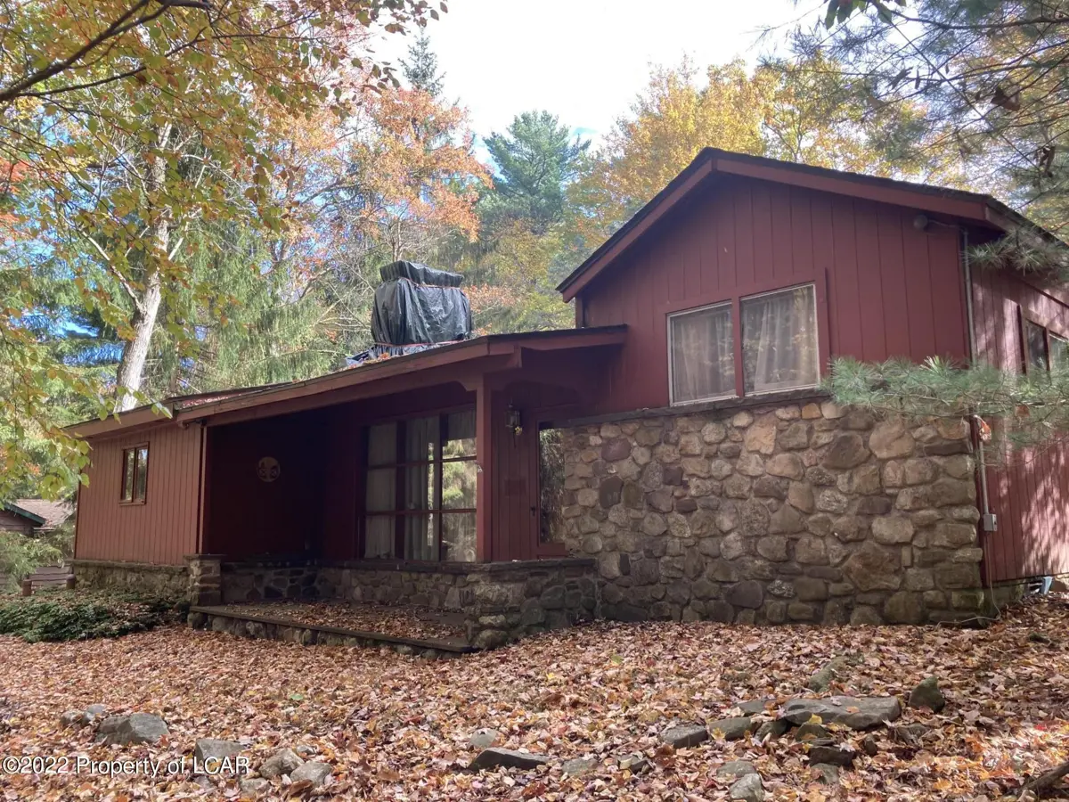 57 Split Rock Road, Lake Harmony in Lake Harmony
