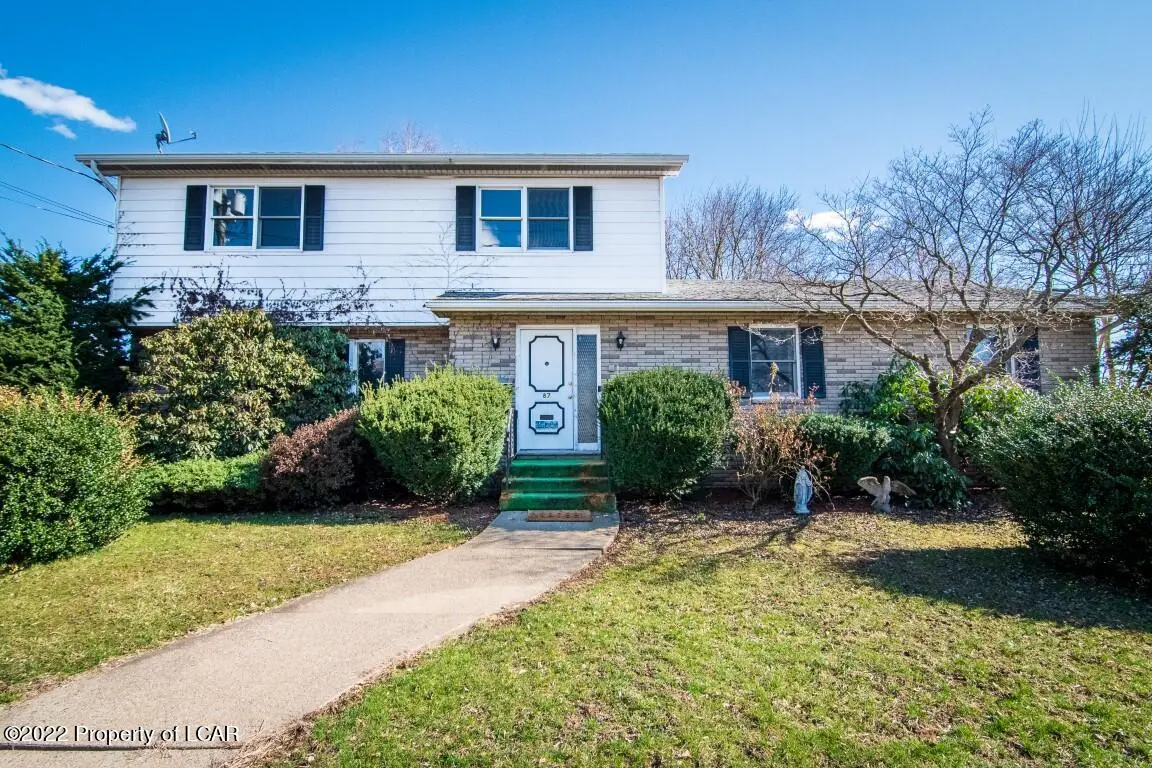 87 Zerby Avenue, Edwardsville in Edwardsville