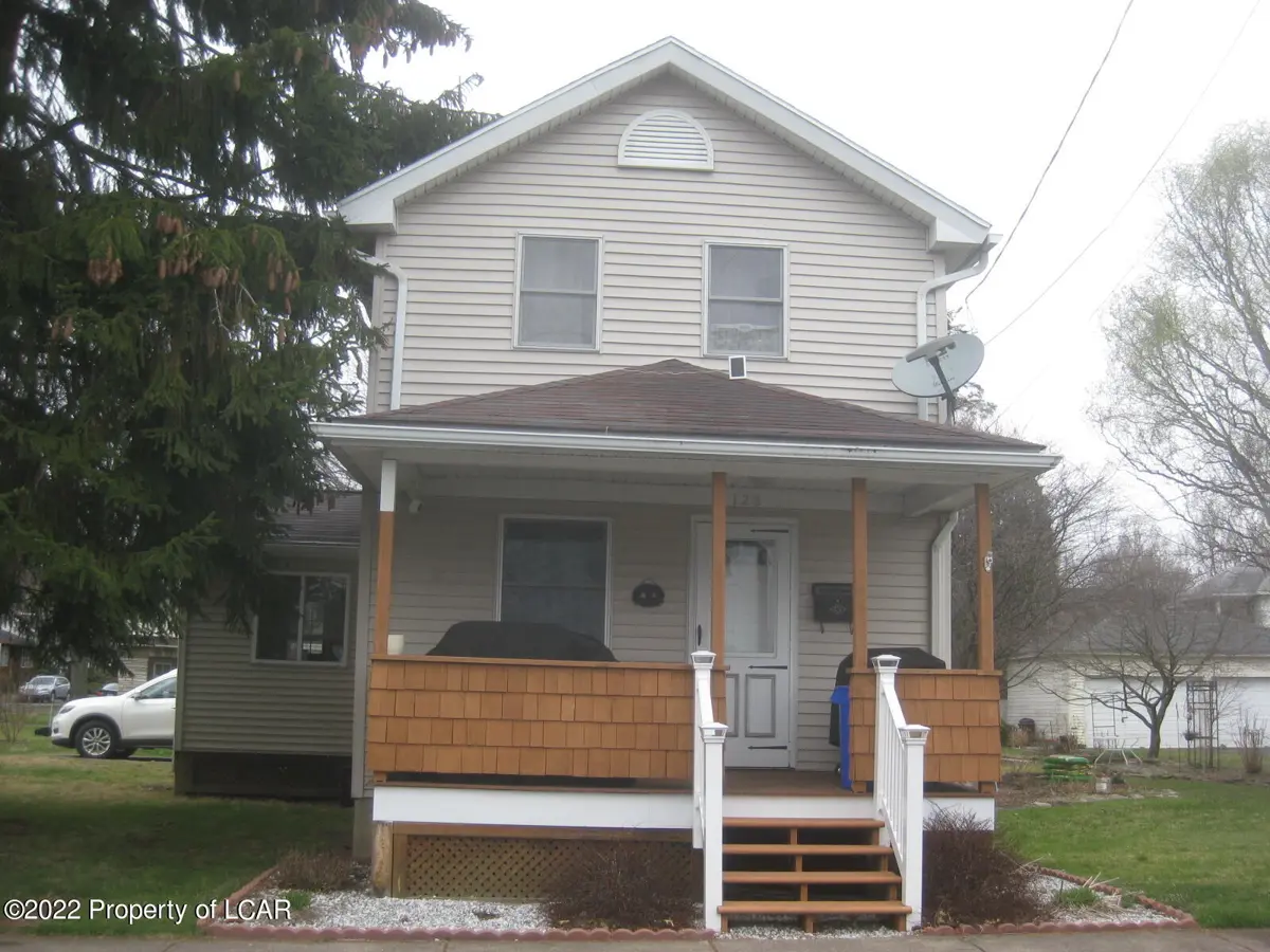 128 Fort Street, Forty Fort in Forty Fort