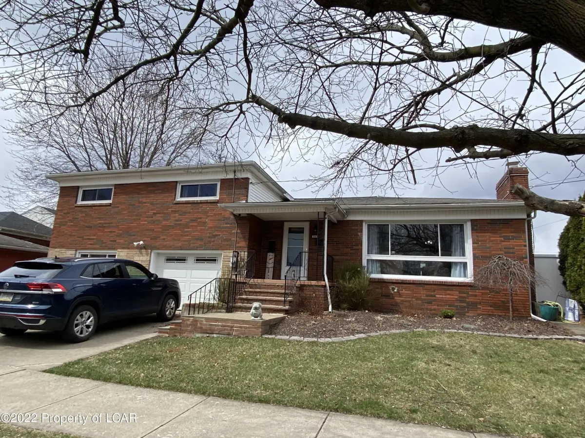 602 Hamilton Avenue, Kingston in Kingston
