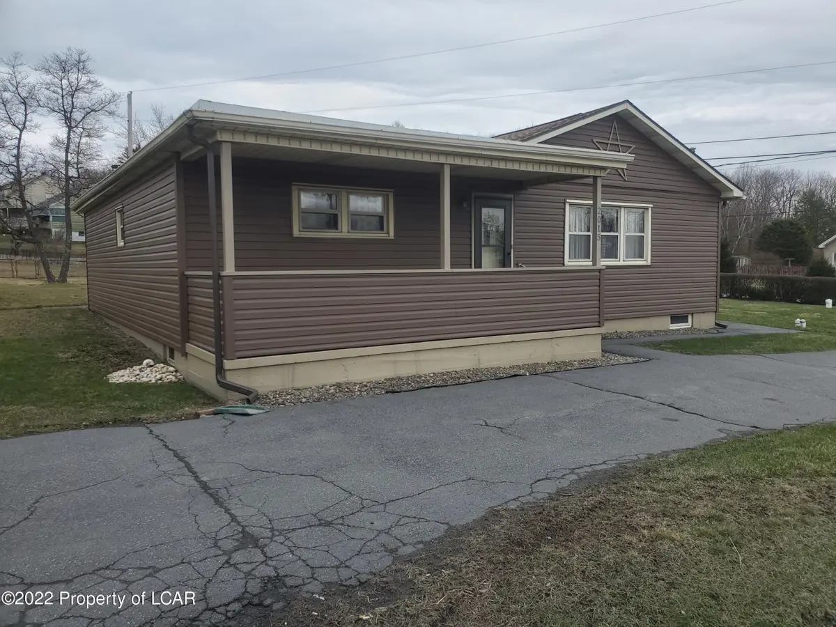 2015 E Broad Street, Beaver Meadows in Beaver Meadows