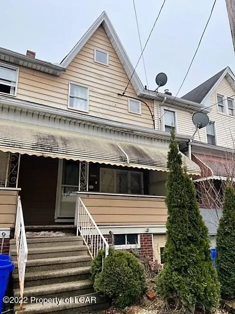 211 S Pine Street, Hazleton in Hazleton