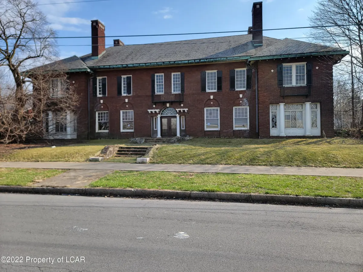 76 Riverside Drive, Wilkes-Barre in Wilkes-Barre