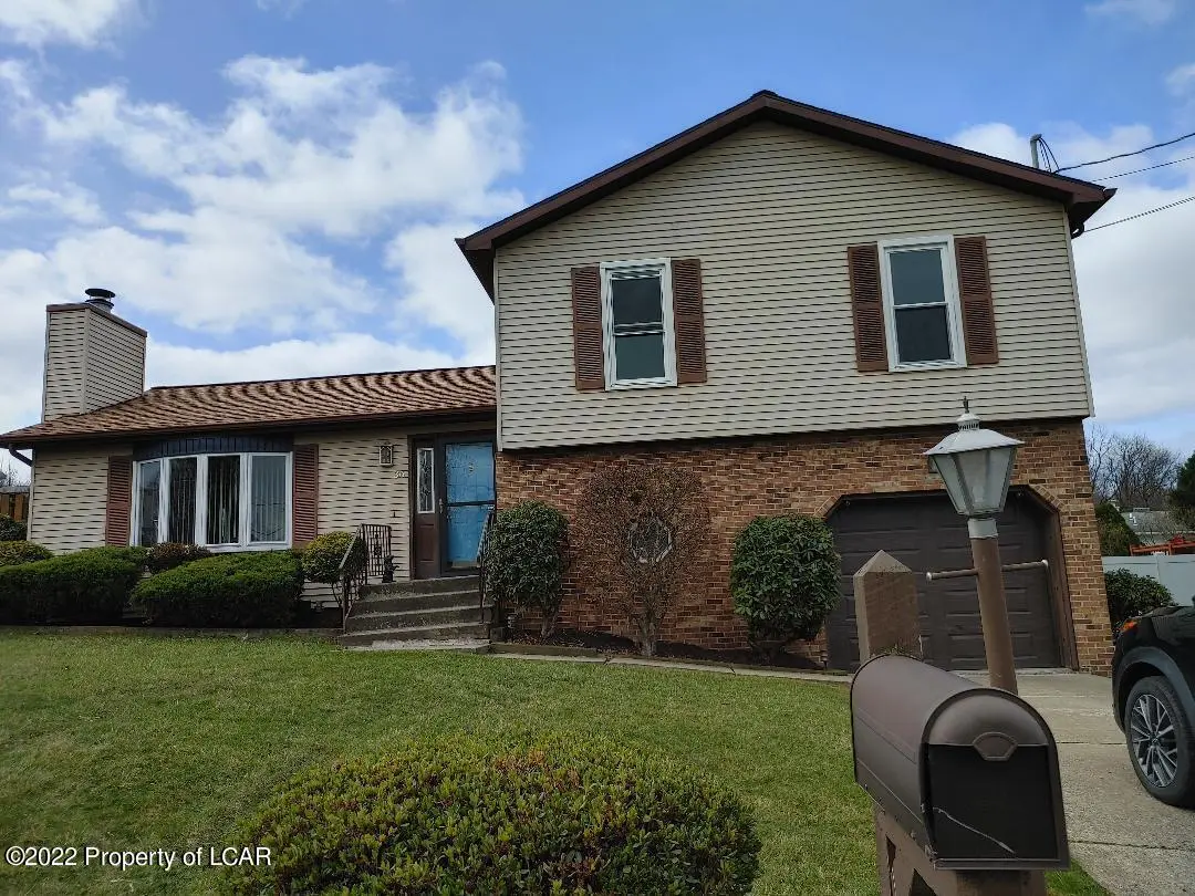 36 Highland Drive, Hanover Township in Hanover Township
