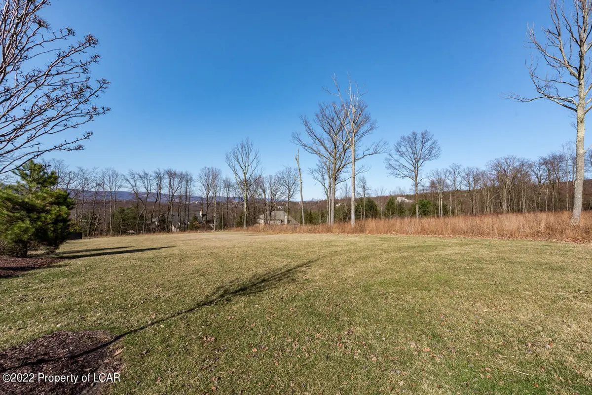 43 Glenmaura Drive, Moosic in Moosic