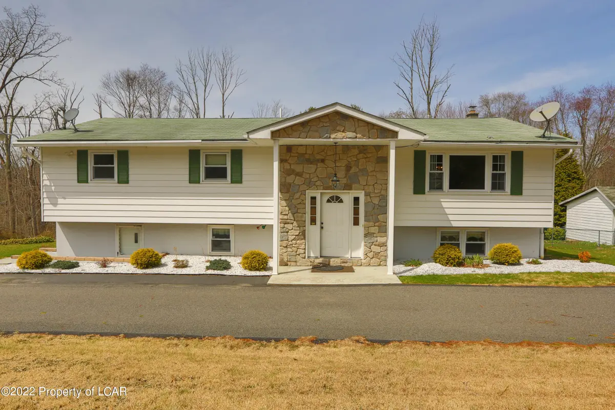 2725 Scott Road, Mountain Top in Mountain Top