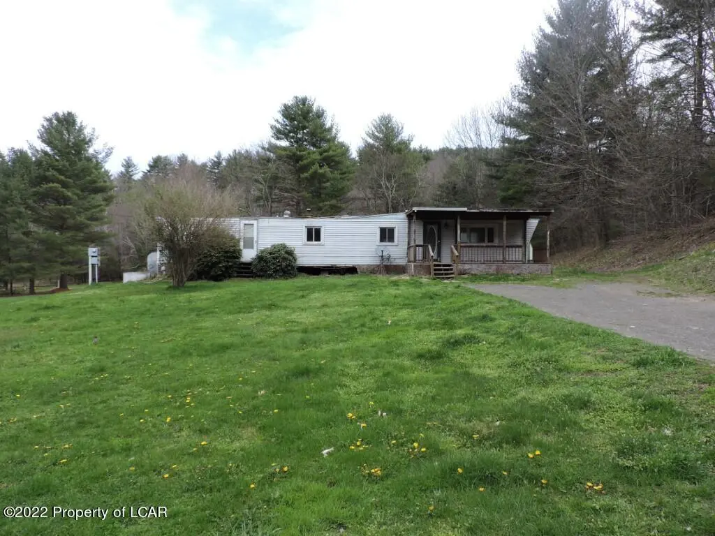 1439 State Route 239, Huntington Mills in Huntington Mills