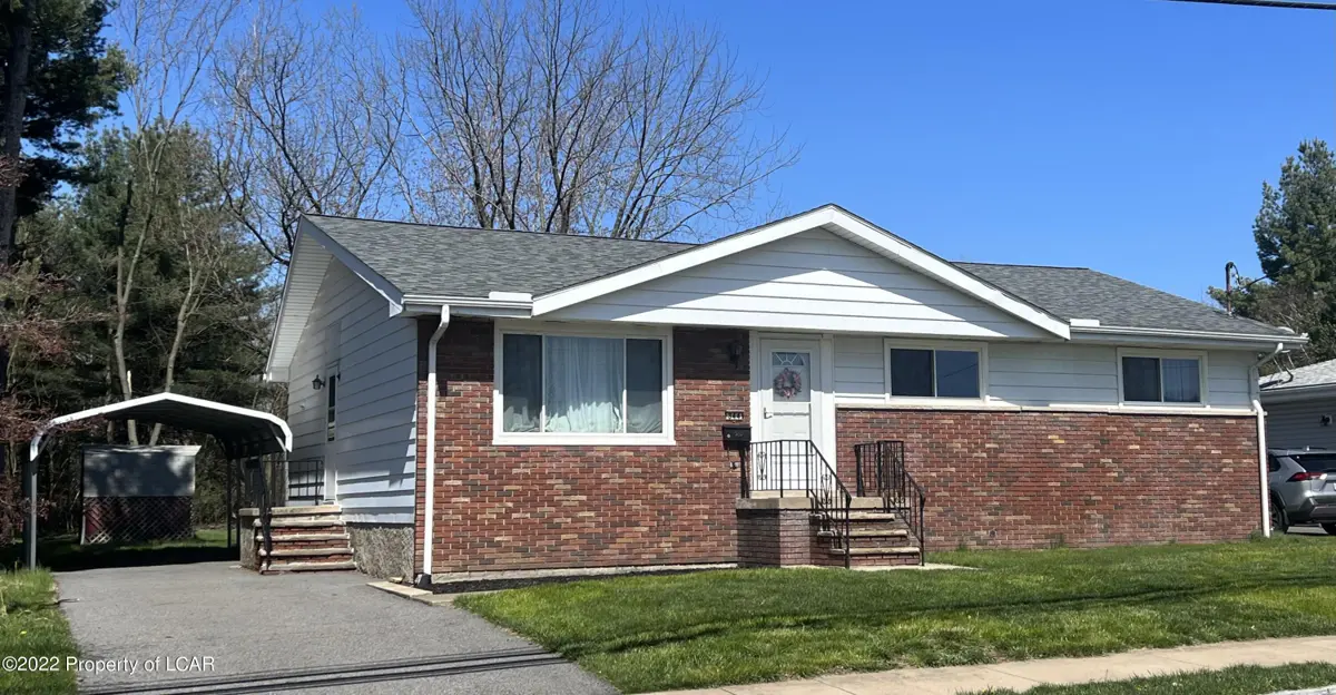 344 E Thomas Street, Wilkes-Barre in Wilkes-Barre