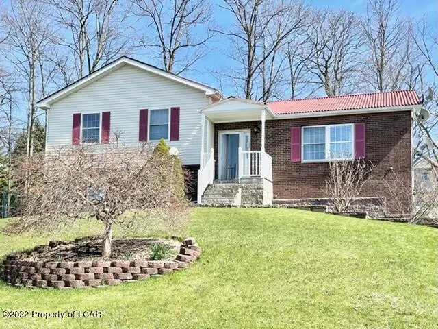 35 Valley View Drive, Mountain Top in Mountain Top
