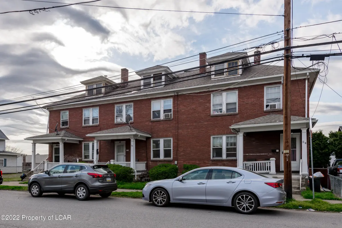 54 S Regent Street, Hanover Township, PA 1876 in Hanover Township