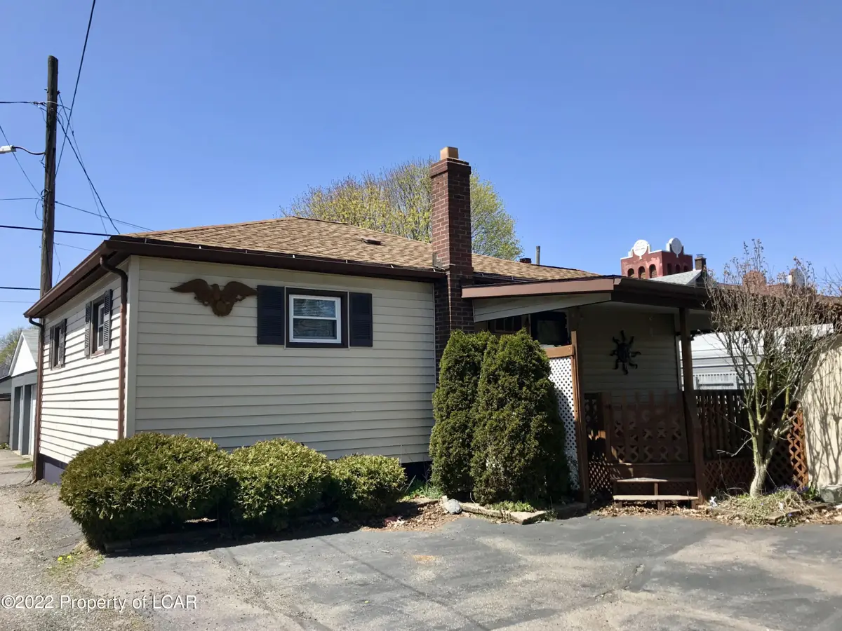 R 126 E Grant Street, McAdoo in McAdoo