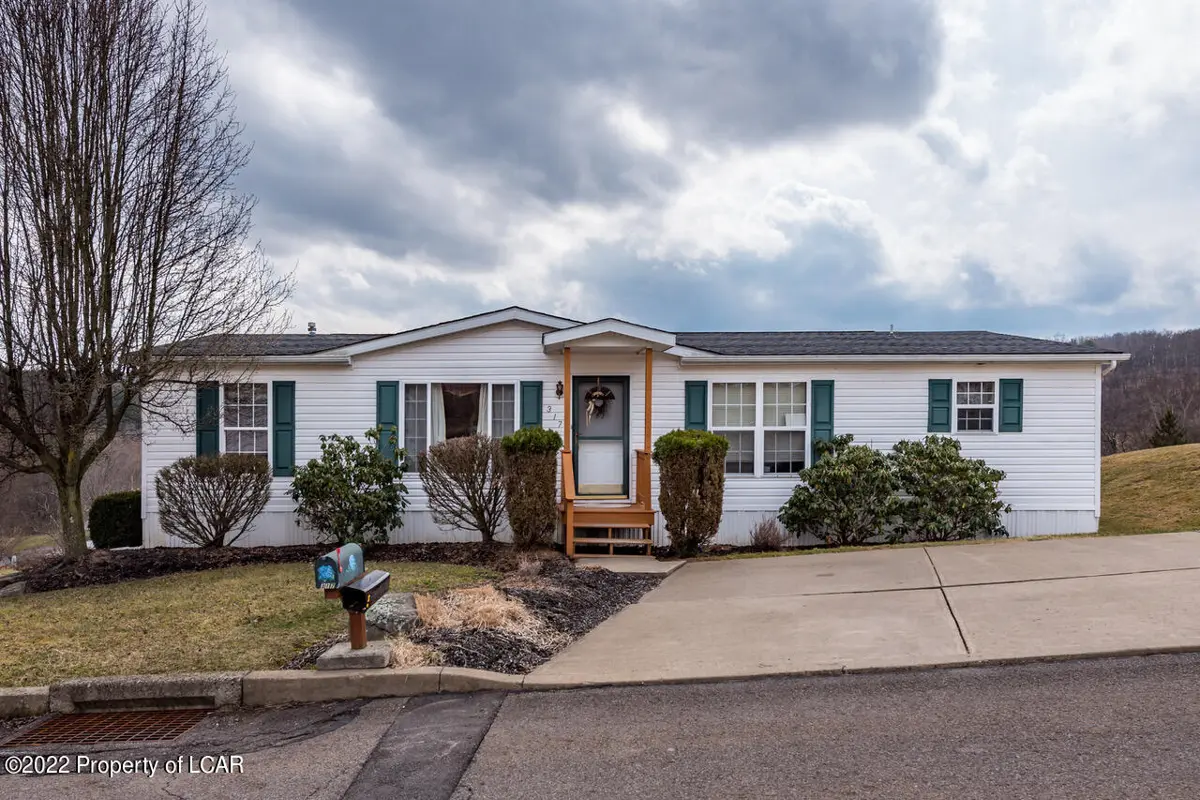 317 Echo Valley Drive, Shavertown in Shavertown