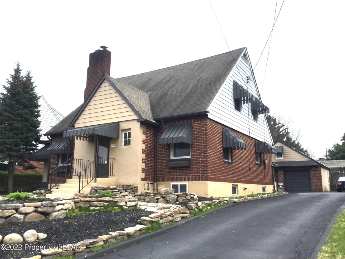 834 W 15th Street, Hazleton in Hazleton