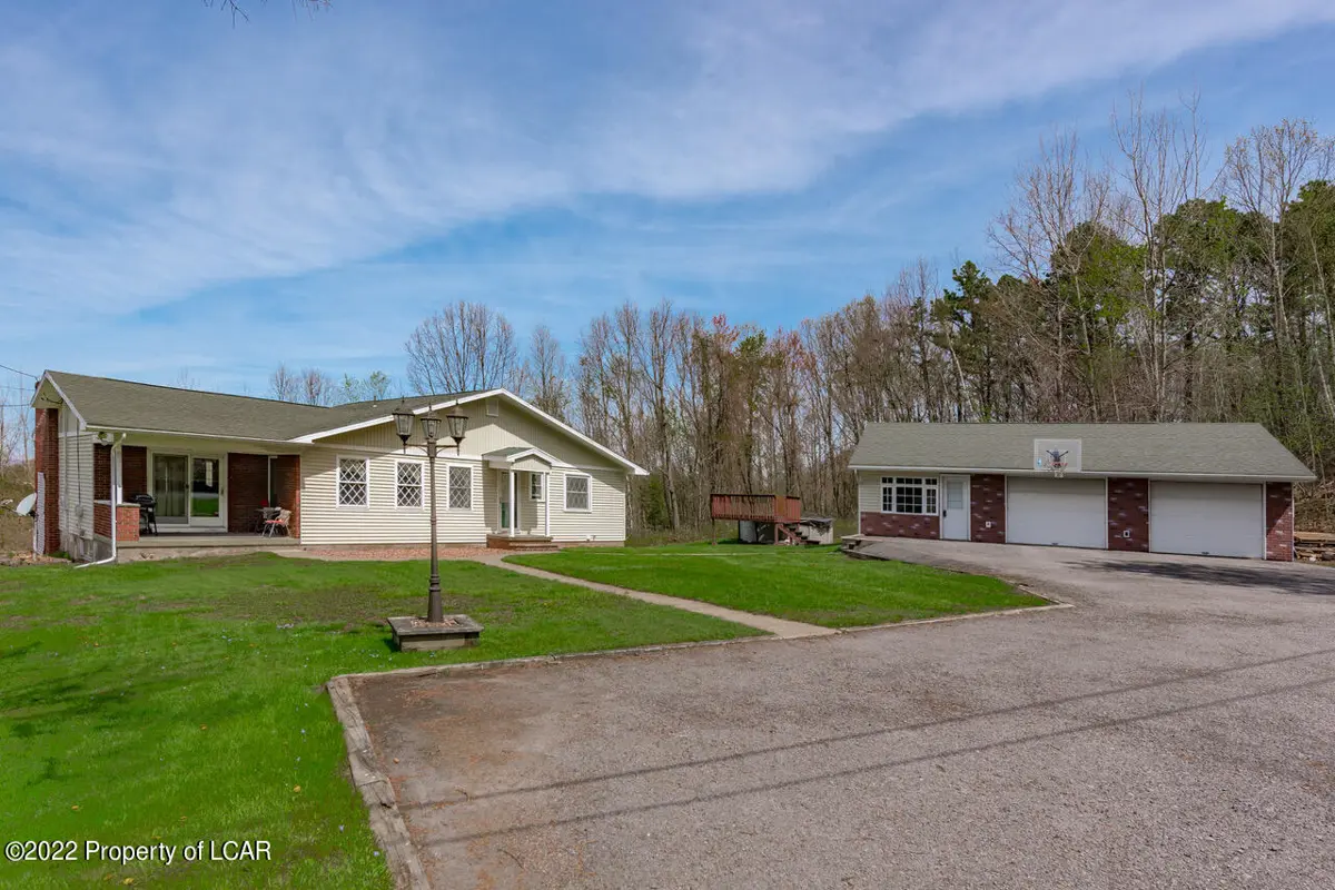 117 Renfer Road, Pittston Township in Pittston Township