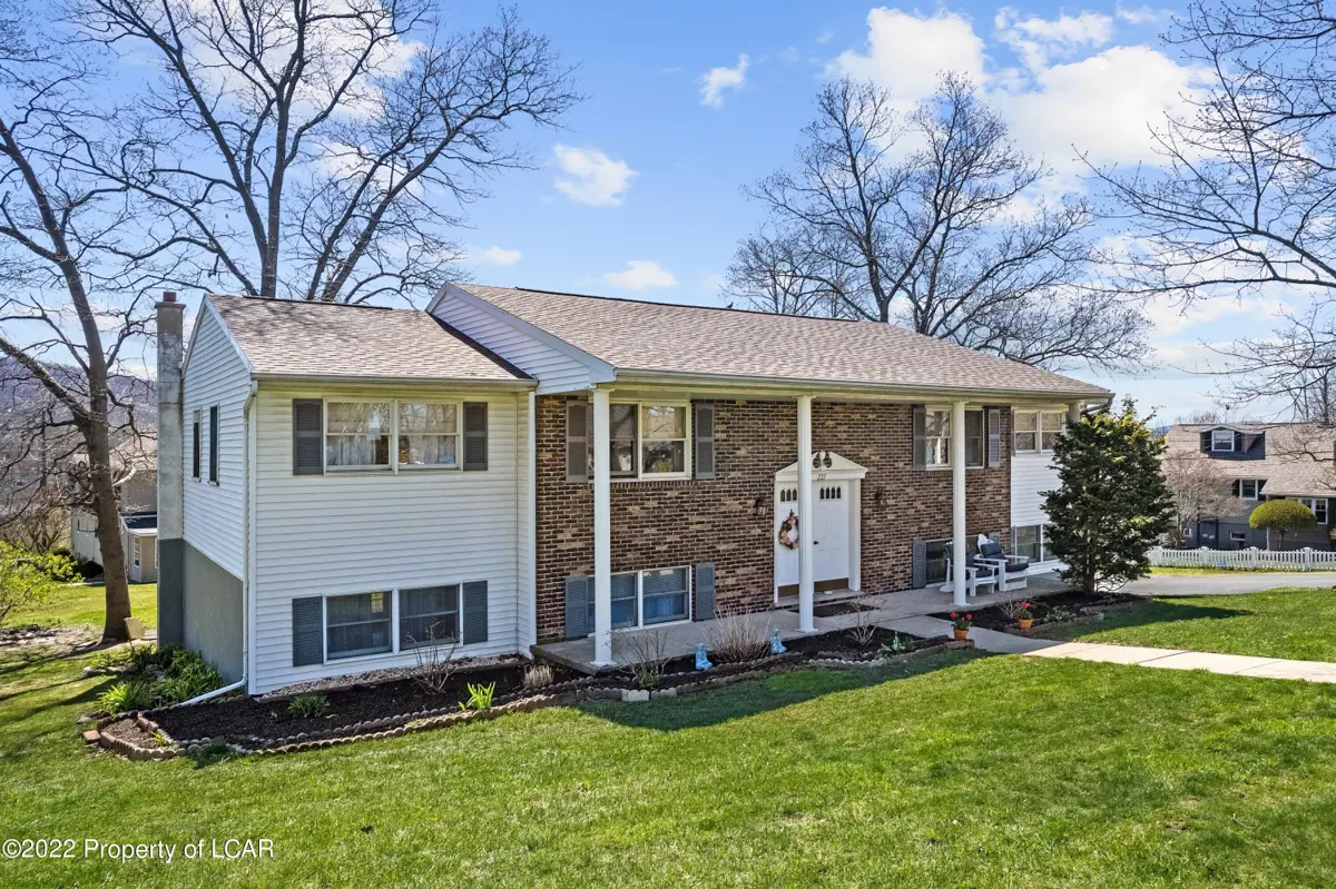 227 Seminole Avenue, Wilkes-Barre in Wilkes-Barre