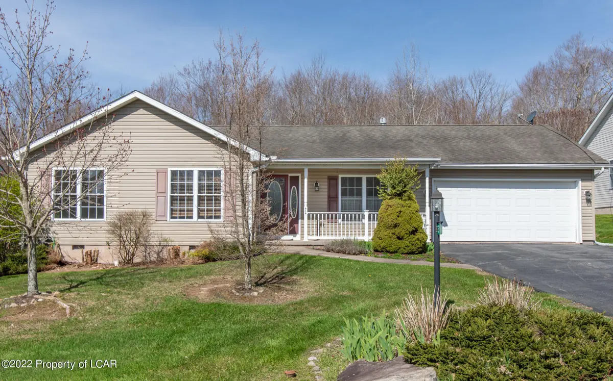 616 W Oak Lane, White Haven in White Haven