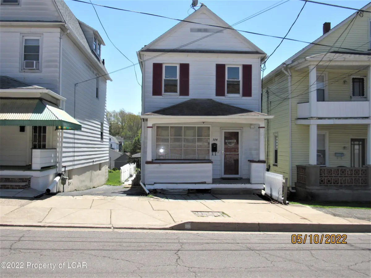 574 Main Road, Hanover Township in Hanover Township