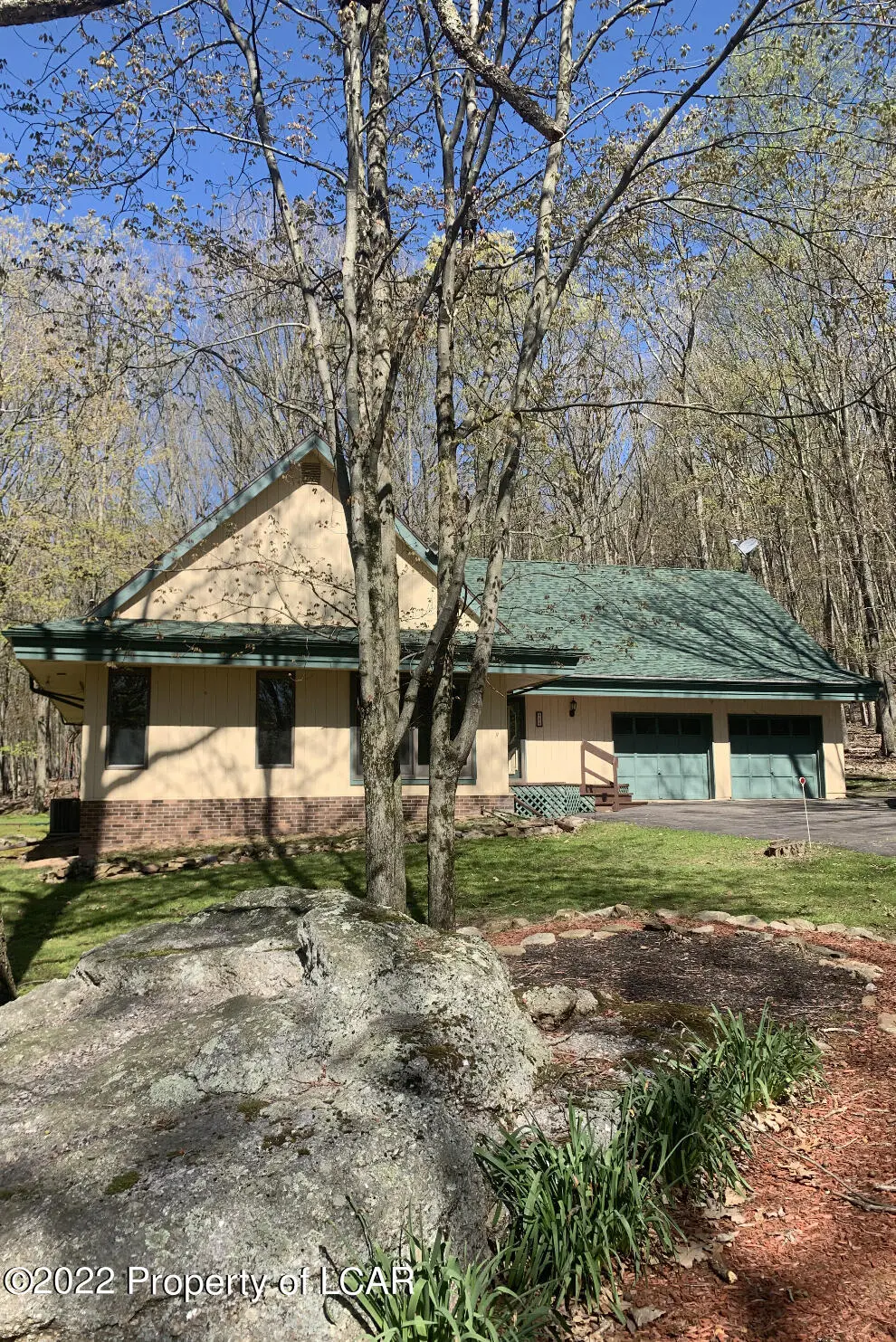 485 N Huron Circle, Hazleton in Hazleton
