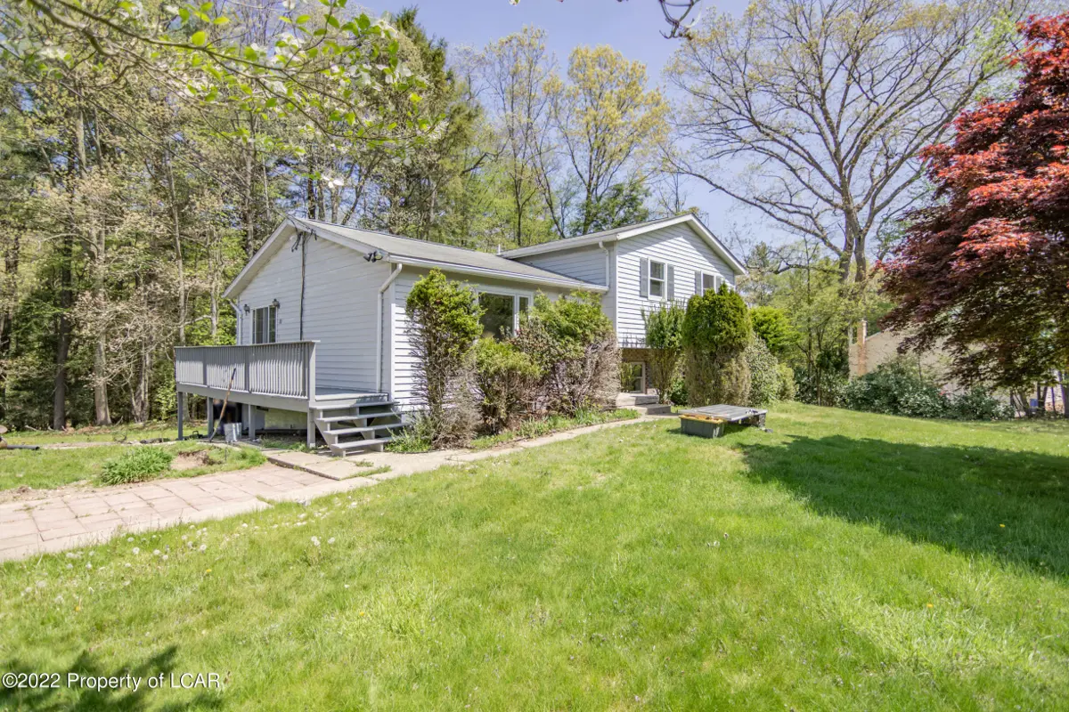28 Carson Lane, Shickshinny in Shickshinny