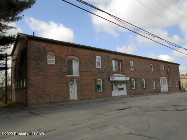 126 E Holly Street, Hazleton in Hazleton