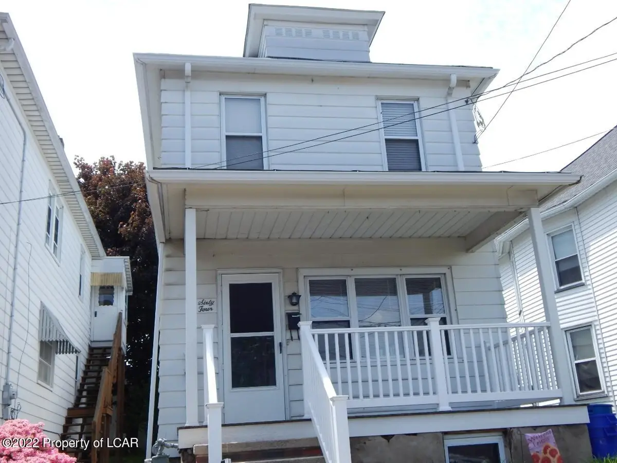 64 Division Street, Hanover Township in Hanover Township