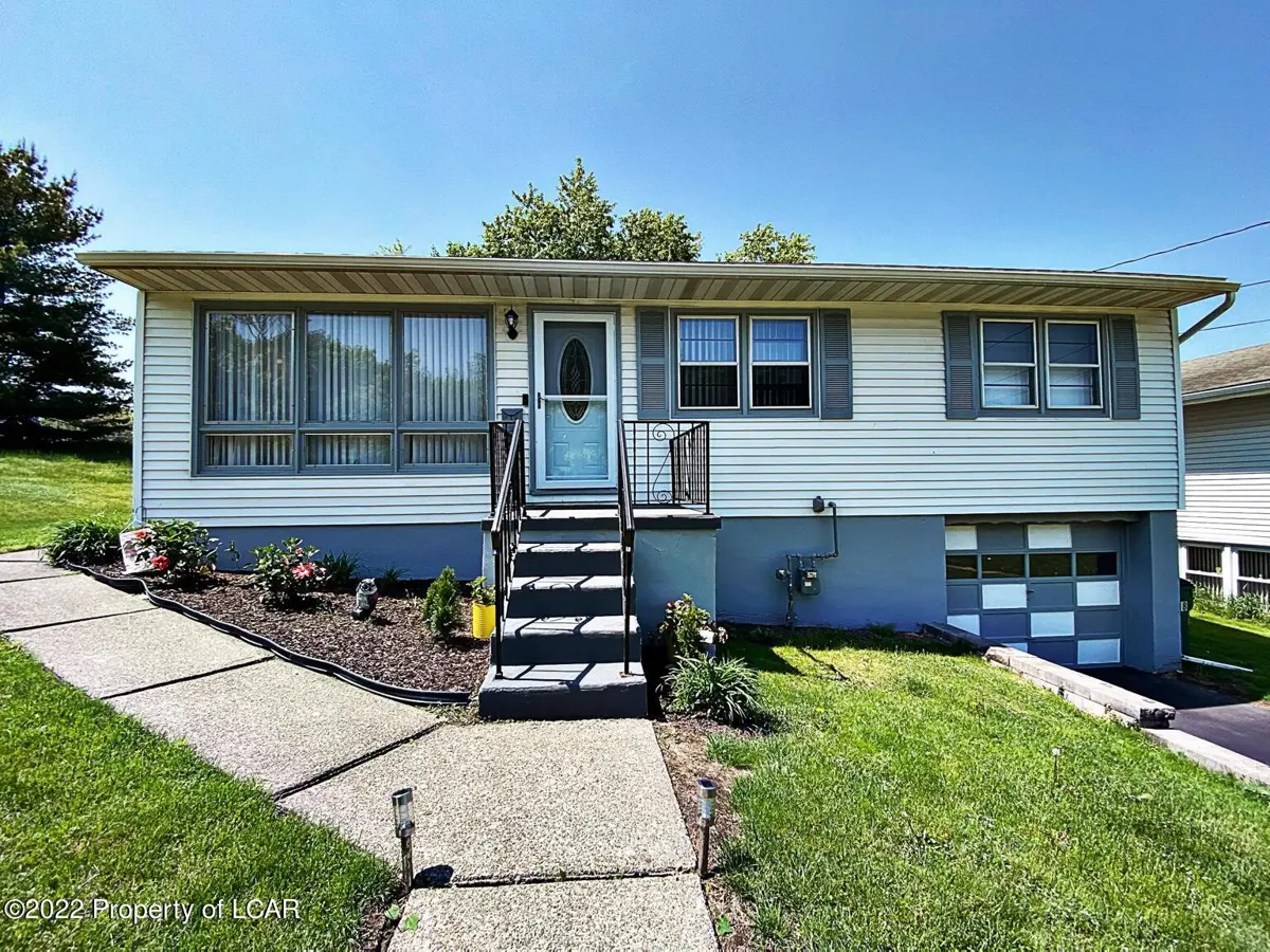 718 Ohara Street, Scranton in Scranton