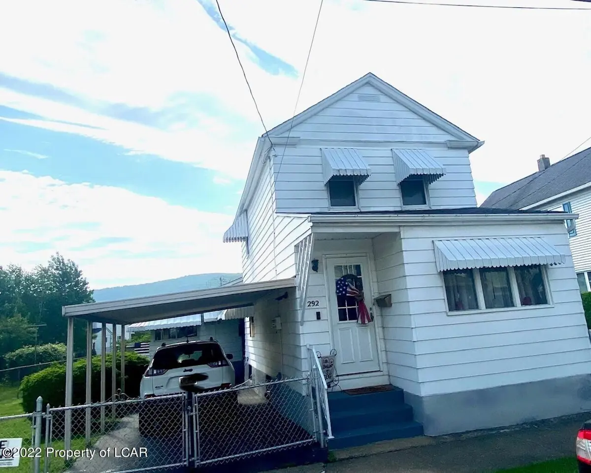 292 S Sheridan Street, Wilkes-Barre - 2 bed - 1 bath - 1,383 SF