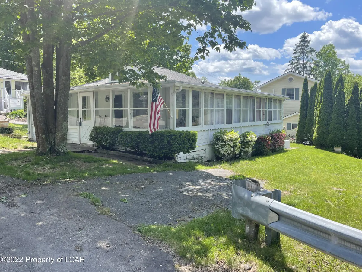 5 High Street, Harveys Lake in Harveys Lake