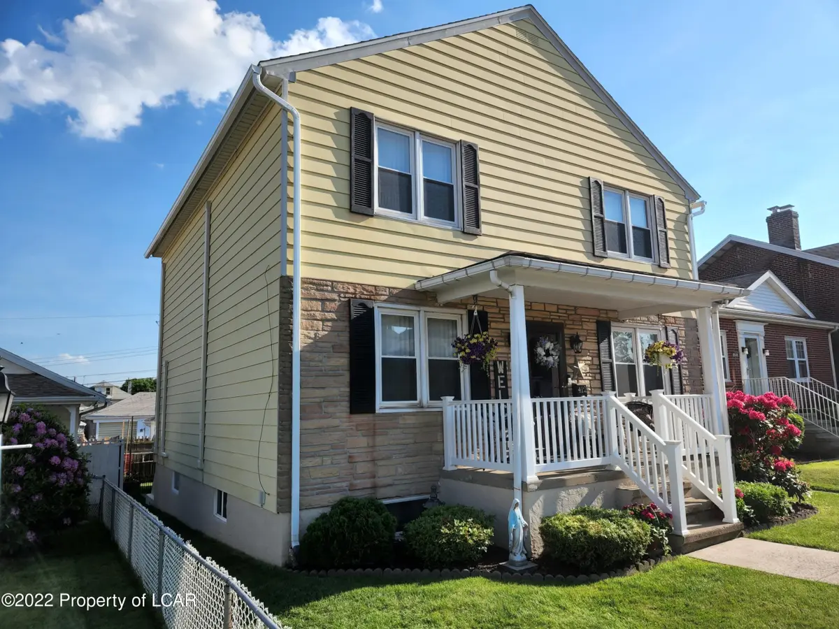 412 E Samuels, Hazleton in Hazleton
