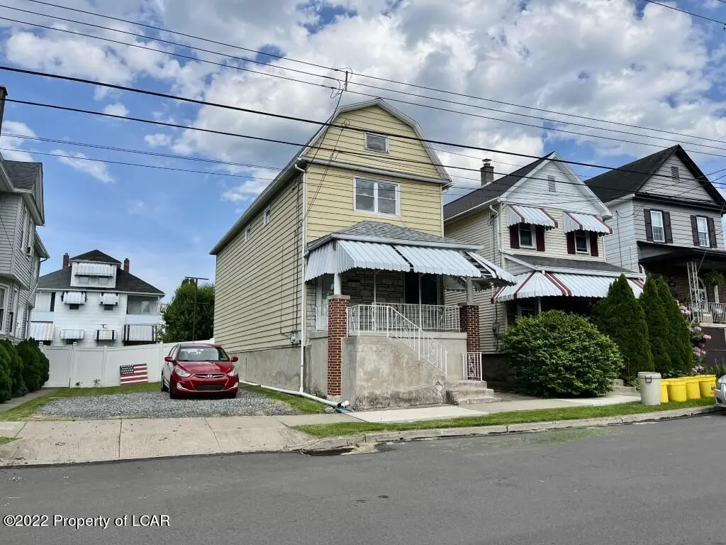 1225 S Hanover Street, Nanticoke in Nanticoke