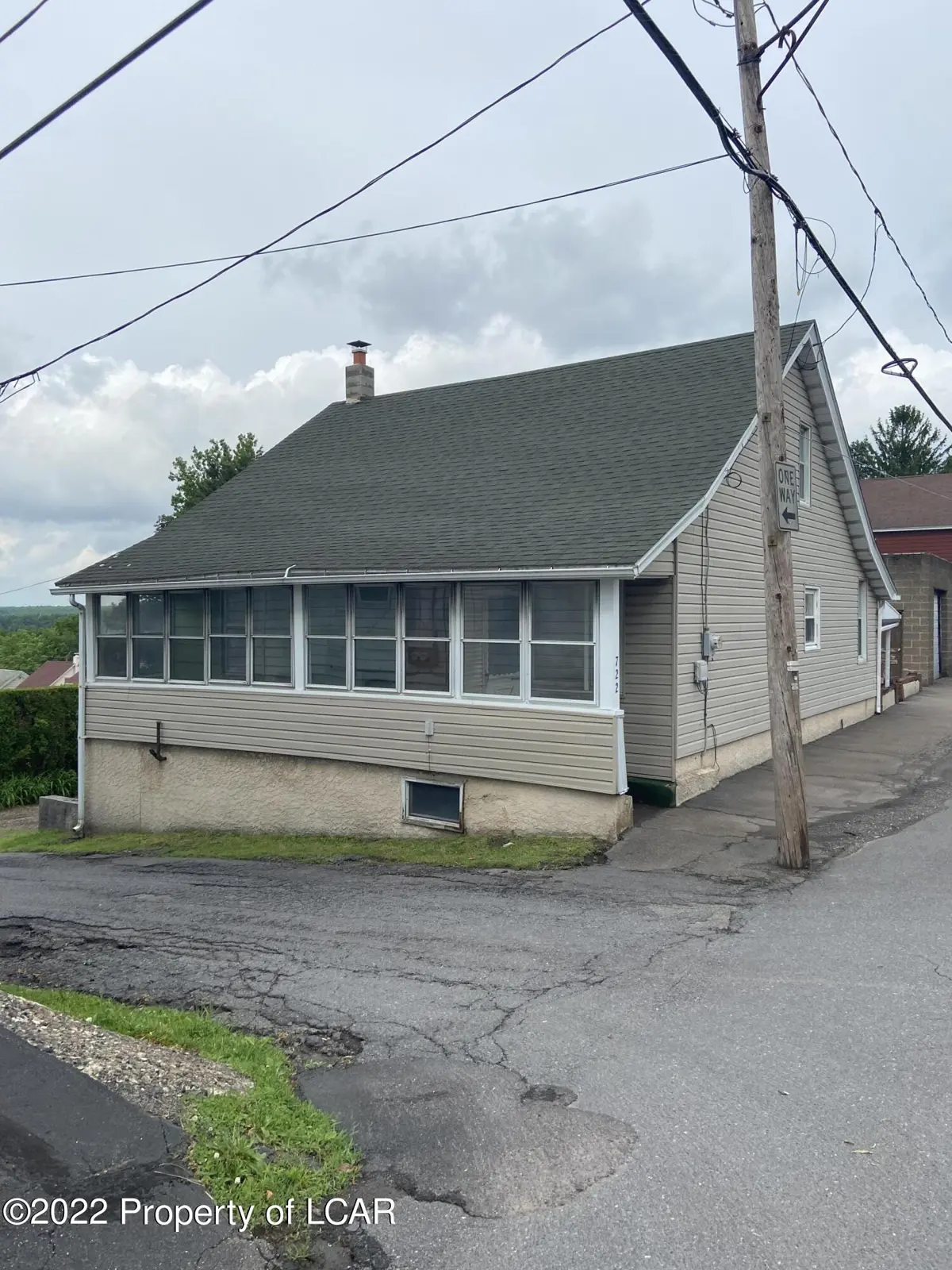 722 Perry Court, Hazleton in Hazleton
