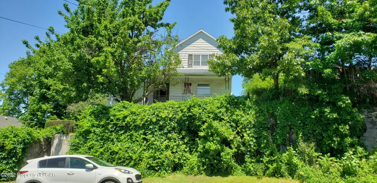 313 Wyoming Avenue, Dupont in Dupont