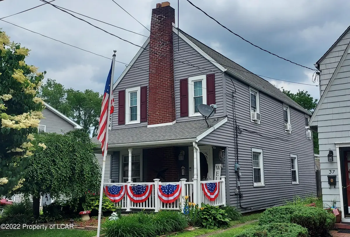 39 W Pettebone Street, Forty Fort in Forty Fort