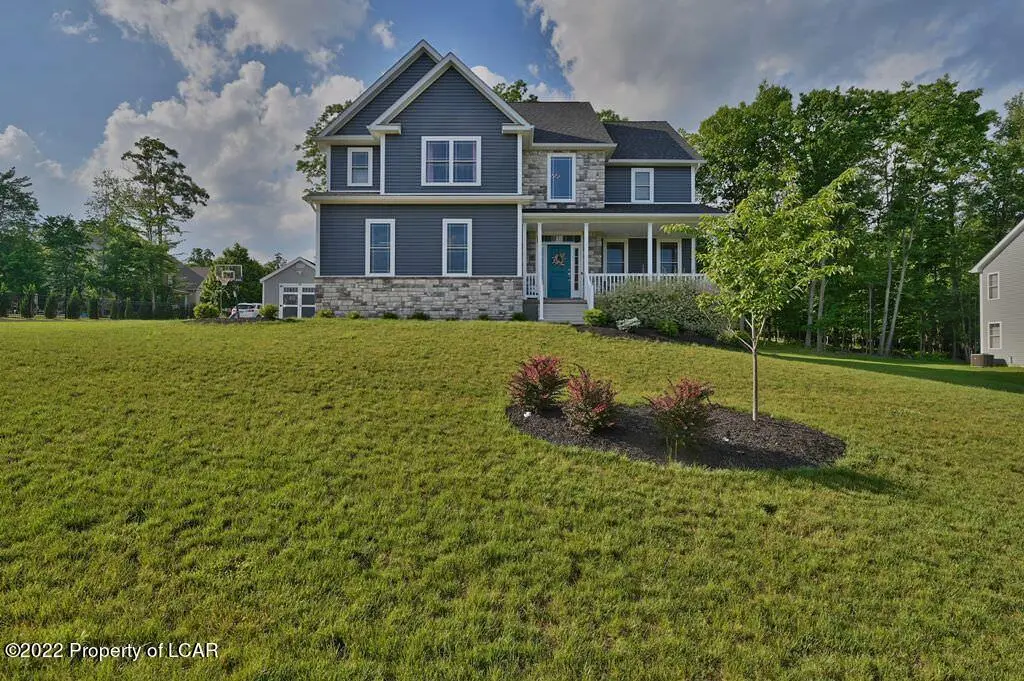 80 Aleksander Boulevard, Mountain Top in Mountain Top