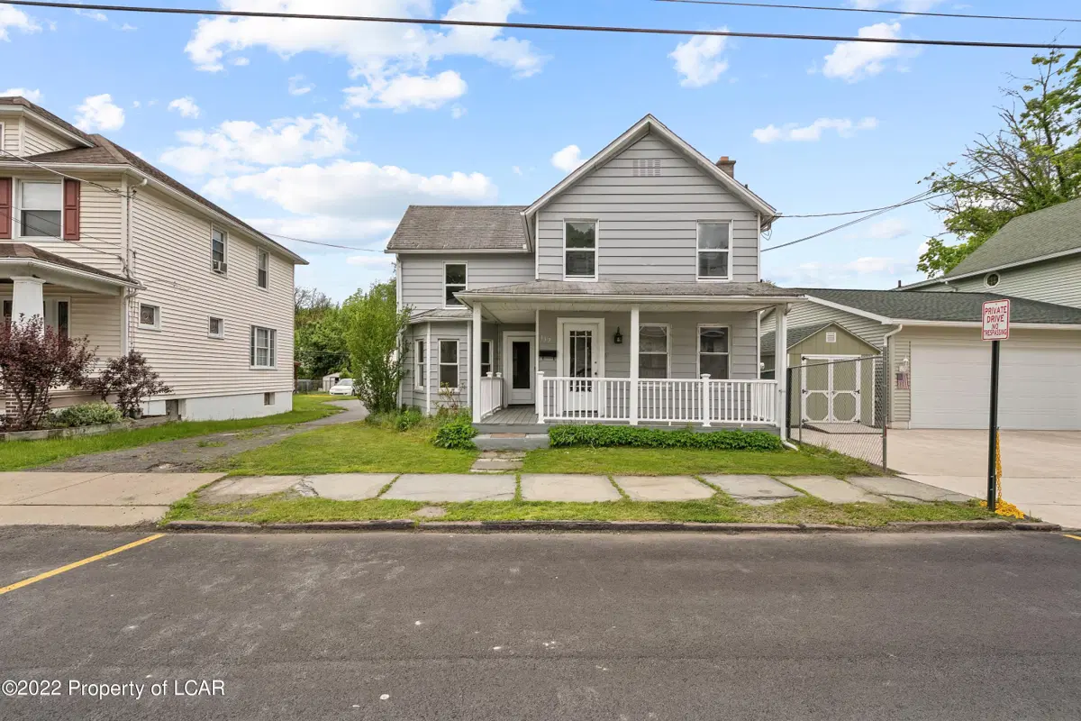 137 W Hartford Street, Ashley in Ashley